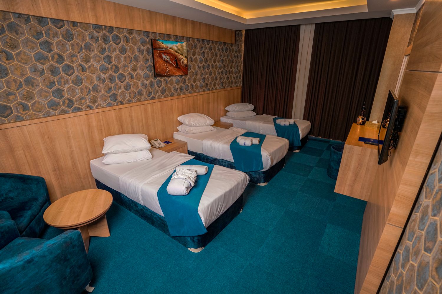 sipan-hotel-Triple Luxury Room